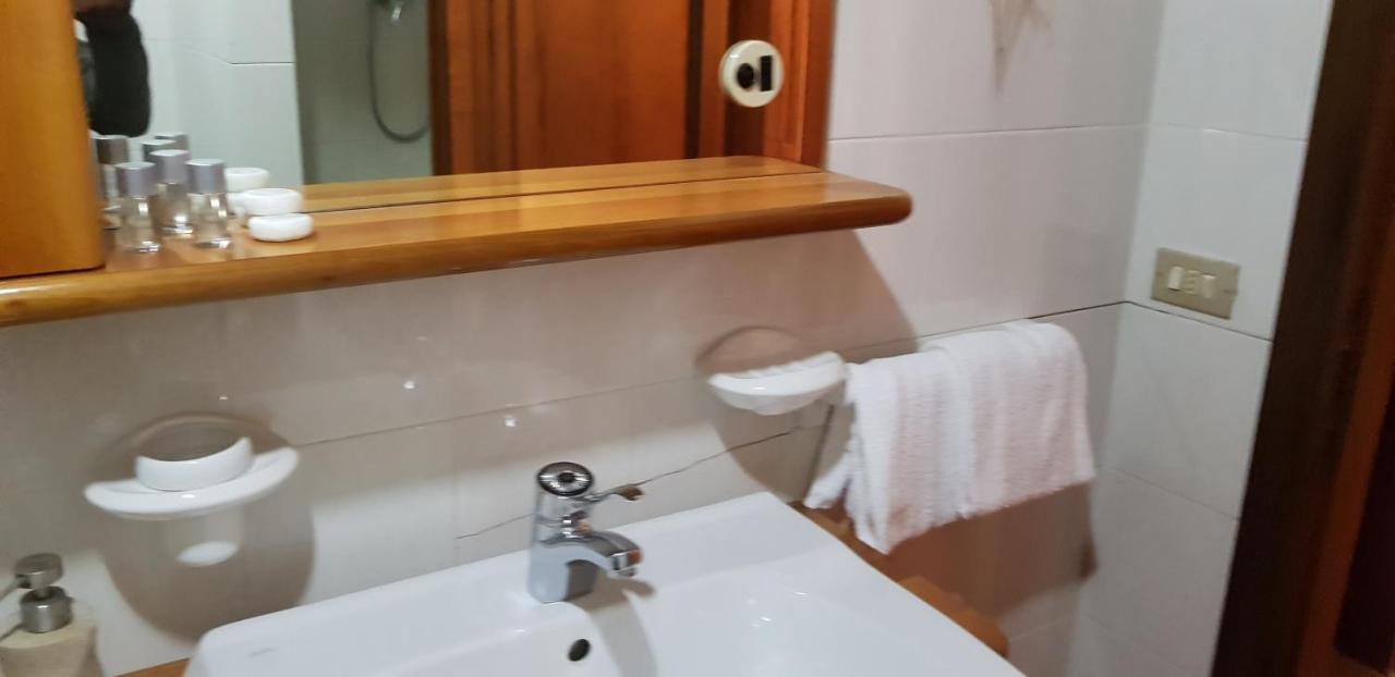Mamma Teresa Hotell Sestola Exteriör bild
